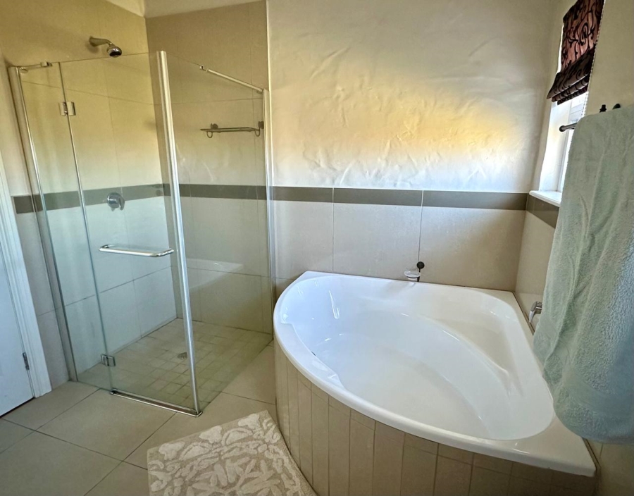 5 Bedroom Property for Sale in Katberg Eastern Cape